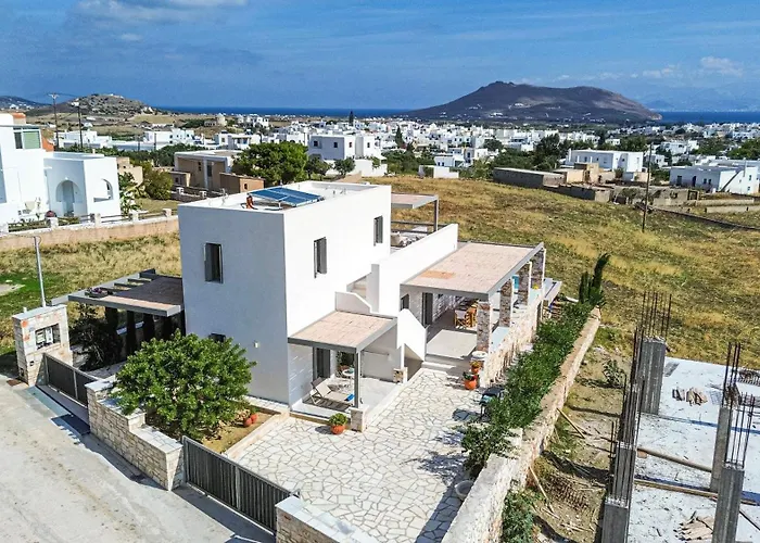 Zaneta With Swimming Pool Dhragoulas